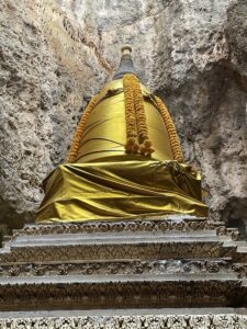 Chedi in the Kai Lon Cave